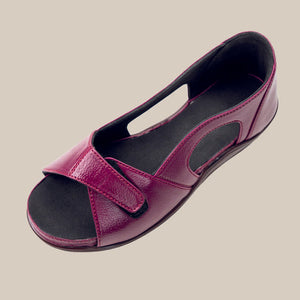 WOMEN's FOOTWEAR
