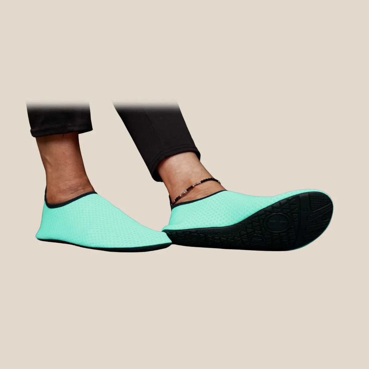 ANTI SKID SOFT PU BASE SLIP ON